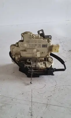 Audi A6 S6 C6 4F Rear door lock CZ3C4839016