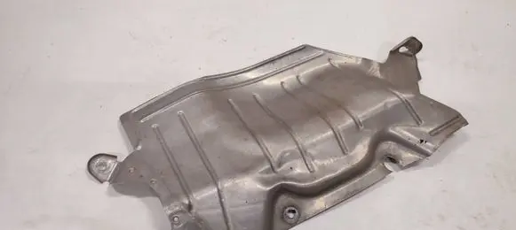 Chevrolet Volt I Heat shield in engine bay 