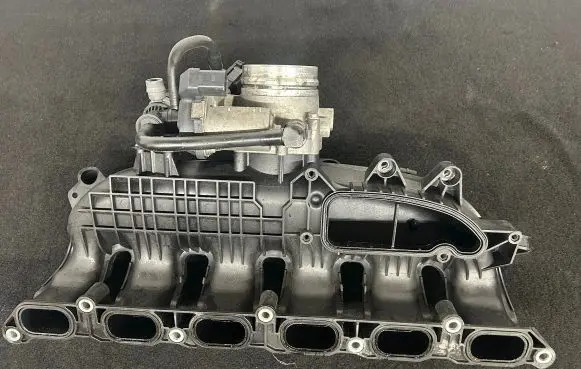 BMW M4 F82 F83 Intake manifold 757691110 12061254658