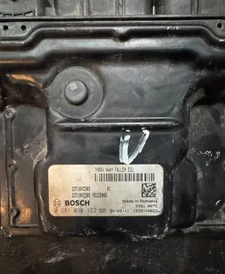 Renault Trafic III (X82) Engine control unit/module 0281036122 237104330S