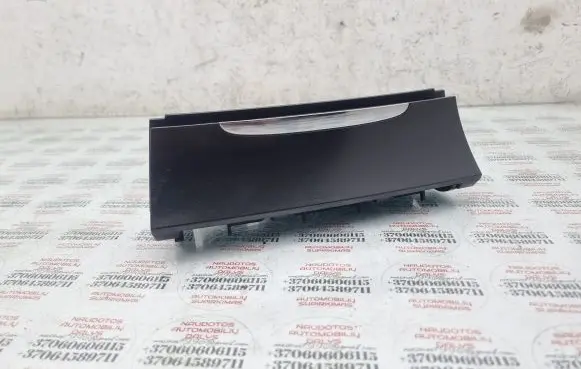 Volkswagen PASSAT B6 Car ashtray 3C0863284A 3C0857961A