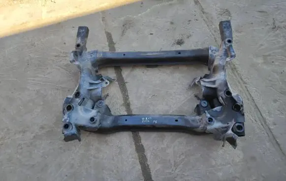 Mercedes-Benz E W213 Front subframe A2056280057 700883990