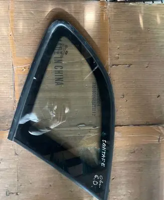 Hyundai Santa Fe Rear side window