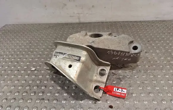 Peugeot Boxer Engine mount bracket S17986166 1367173080