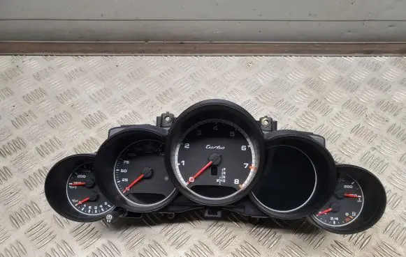 Porsche Cayenne (92A) Speedometer (instrument cluster) 7P5920902L