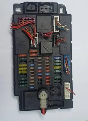 Mini One - Cooper Coupe R56 Fuse module 3453736 6135345373601