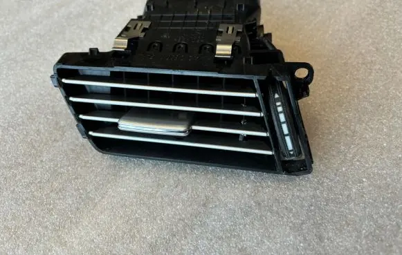 Mercedes-Benz E W212 Dashboard side air vent grill/cover trim a2128300154 2128300154