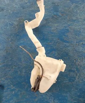 Peugeot 208 I Windshield washer fluid reservoir/tank 968398868000