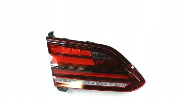 Tailgate rear/tail lights