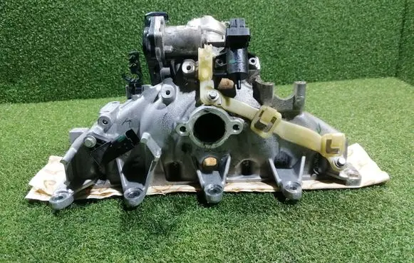 Opel Movano B Intake manifold 161A00161R 411620615 223657652R