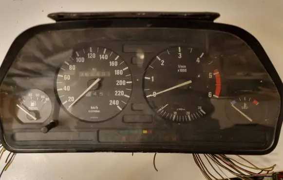 BMW 5 E34 Speedometer (instrument cluster) 1384288 7030001003