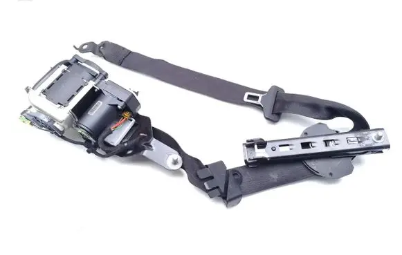 Mercedes-Benz E W212 Front seatbelt 636872000A