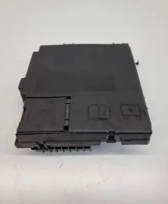 Land Rover Evoque II Battery relay fuse K8D214N073AB