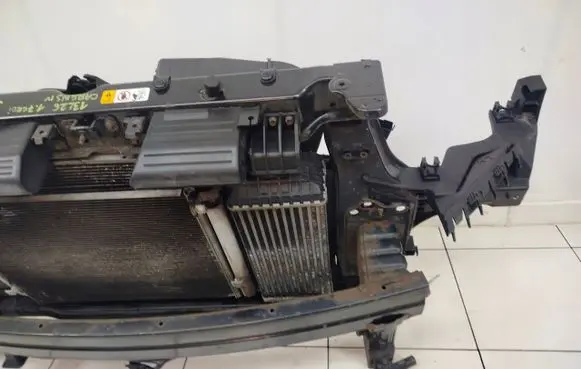 KIA Carens III Radiator support slam panel 