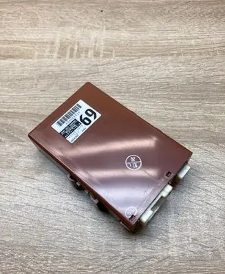 Toyota Prius (XW30) Seat control module 8981547010 1423000690
