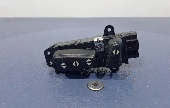 Jeep Grand Cherokee (WJ) Seat heating switch 46017539754D