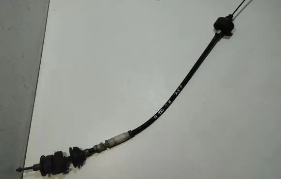 Volkswagen Golf III Clutch cable 1H0721303