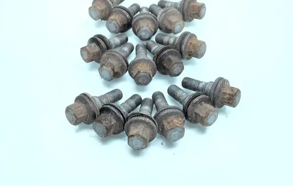 Peugeot 308 Nuts/bolts