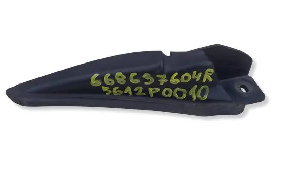 Renault Captur Wiper trim 668637604R