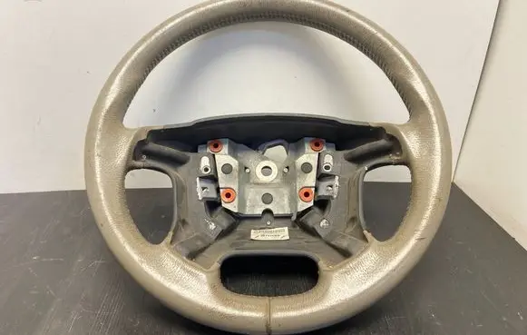 Volvo XC70 Steering wheel 30741504 602796108D 30741564