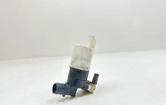 Citroen C4 I Windscreen/windshield washer pump 8200295885 8200067015