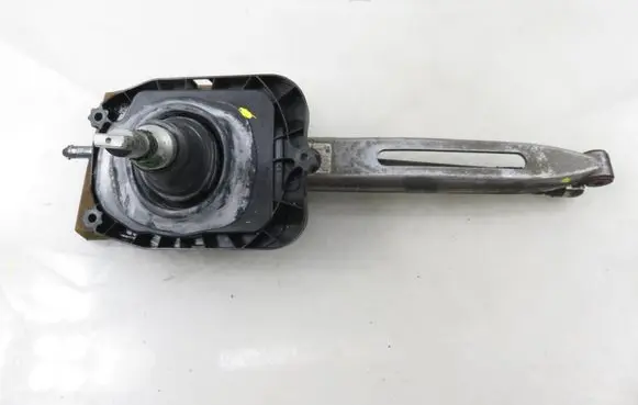 Mercedes-Benz C AMG W204 Gear shifter/selector A2042670124