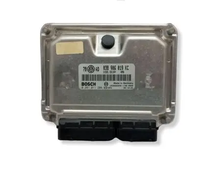 Volkswagen PASSAT B5 Engine control unit/module 038906019KC 0281011204