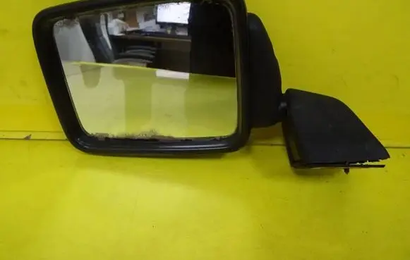 Suzuki Samurai Front door electric wing mirror