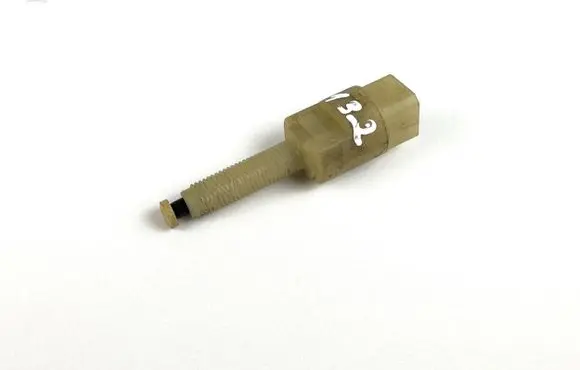 Volkswagen PASSAT B5 Brake pedal sensor switch 4a0945515a