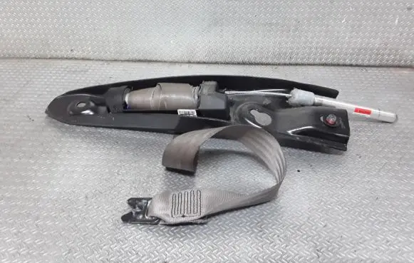 Volvo XC90 Front seatbelt
