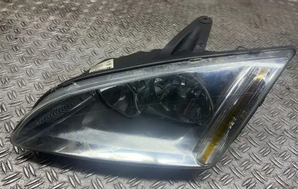 Ford Focus Headlight/headlamp