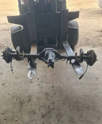 Jeep Cherokee XJ Rear axle beam with reductor 