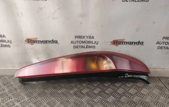 Fiat Punto (188) Rear/tail lights 517643720