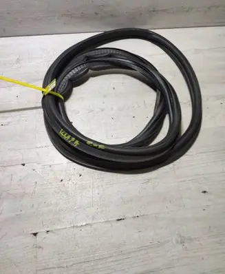 Opel Corsa F Seal rubber (tailgate) 105502
