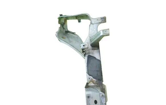 Suzuki Grand Vitara II Front side member PRZOD