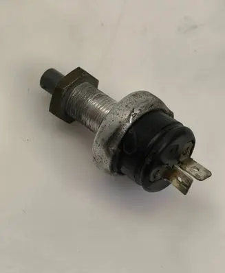 Mercedes-Benz Vito Viano W638 Brake pedal sensor switch 0005456909