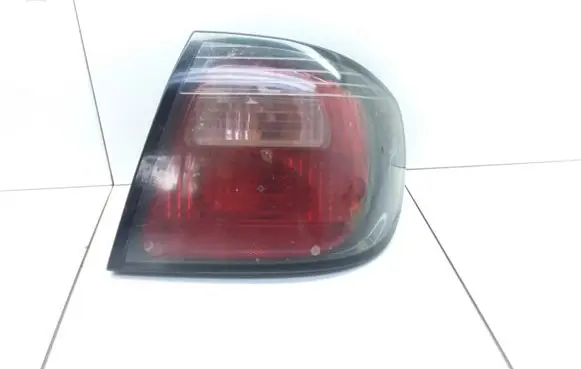 Nissan Primera Rear/tail lights E28059 69020137