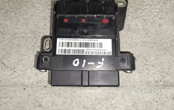 BMW 5 F10 F11 Coolant fan relay 915341802