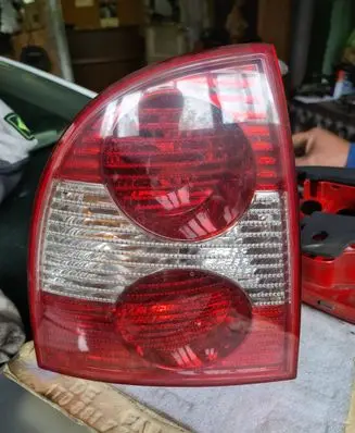 Volkswagen PASSAT B5.5 Rear/tail lights 28409014