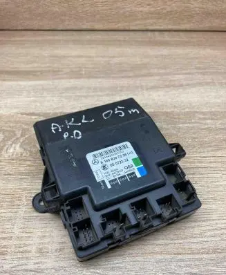 Mercedes-Benz A W169 Door control unit/module A1698207226 05072332