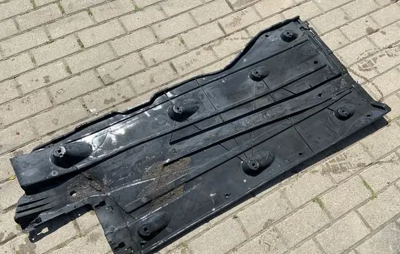 Audi A3 S3 8V Side bottom protection 5Q0825201L