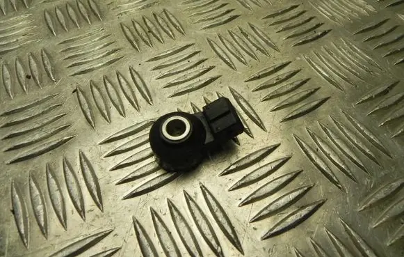 Detonation knock sensor