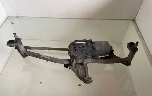 Skoda Superb B6 (3T) Front wiper linkage and motor 3T1955023 3397020927