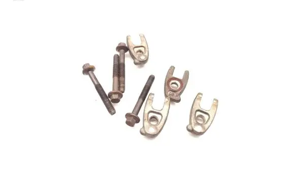 Renault Megane III Fuel Injector clamp holder 