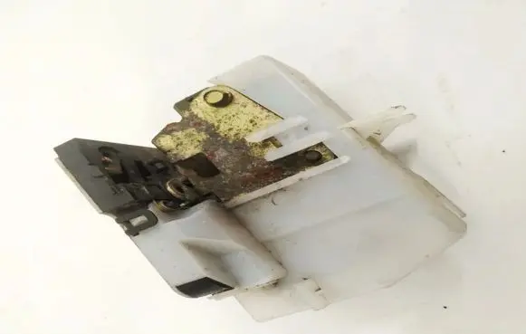 Renault Clio II Rear door lock