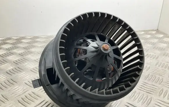 Seat Alhambra (Mk2) Heater fan/blower 7H0819021A