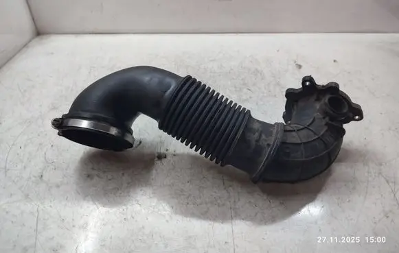 Land Rover Discovery Sport Air intake hose/pipe GJ329F876AB