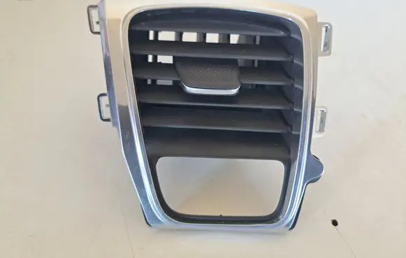 Chevrolet Corvette C7 Dashboard side air vent grill/cover trim 20989583