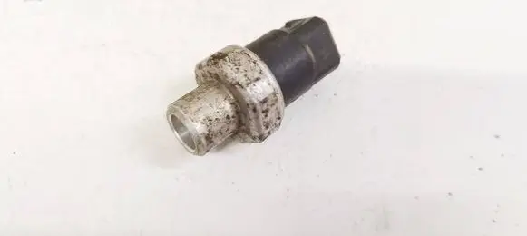 Volkswagen PASSAT B5 Air conditioning (A/C) pressure sensor 8D0959482B