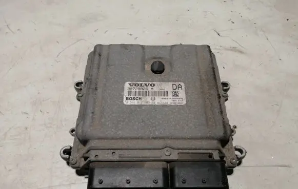 Volvo XC90 Engine control unit/module 30729826 0281012103 30729826A
